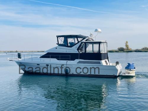 Bayliner 4587 tekniske specifikationer og anmeldelser